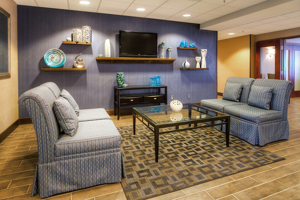 Hampton Inn Great Falls - photo 5