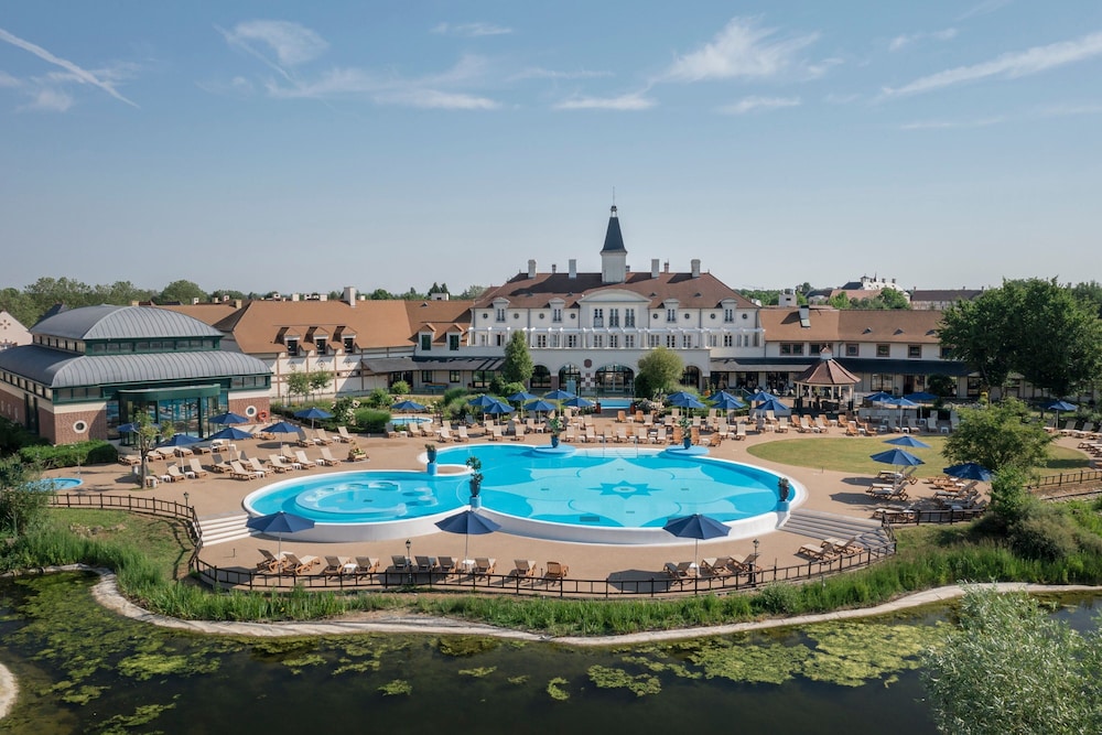 Marriott Village d'Ile de France — 4-Star Luxury Hotel in Bailly-Romainvilliers, France