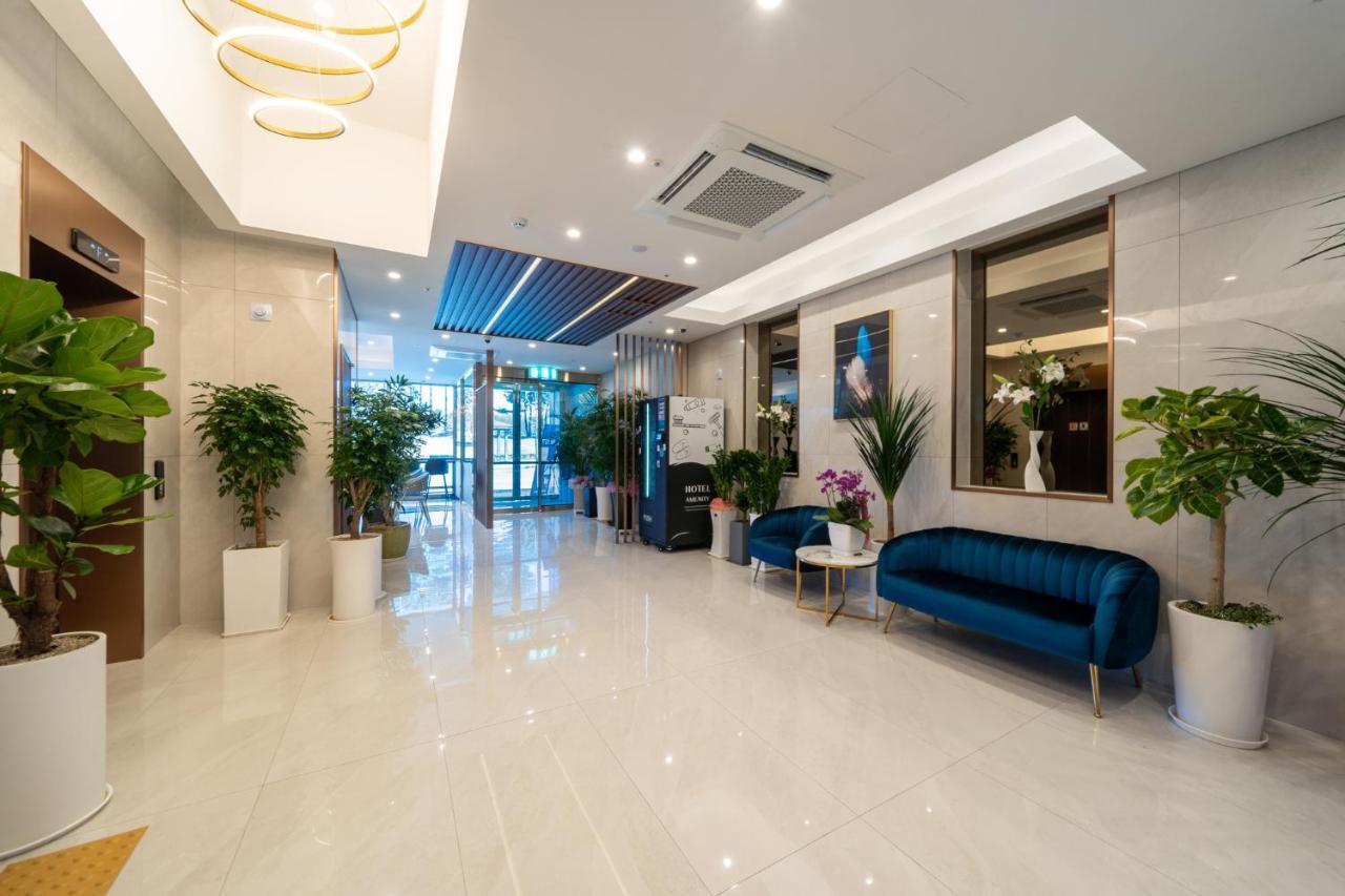 Hotel de Lily — 4-Star Luxury Hotel in Asan, South Korea