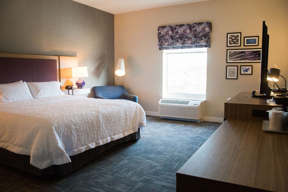 Hampton Inn & Suites by Hilton Warrington Horsham - photo 24