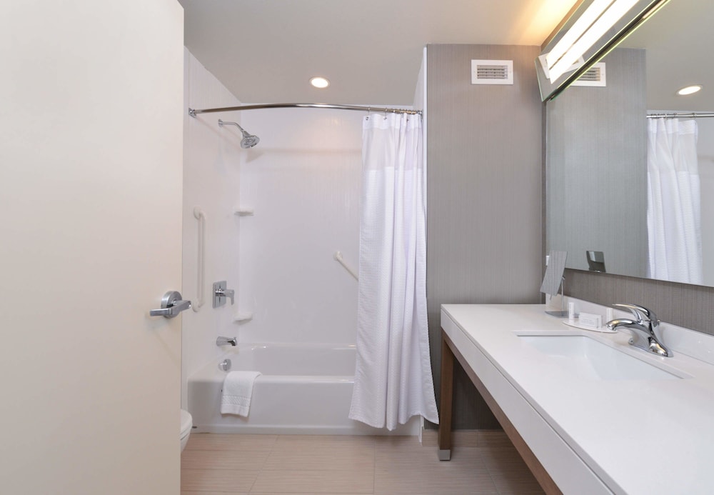 Courtyard by Marriott St. Louis St. Peters - photo 19