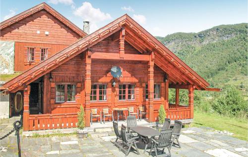 Stunning Home In Sogndal With Sauna — 5-Star Luxury Hotel in Sogndal, Norway