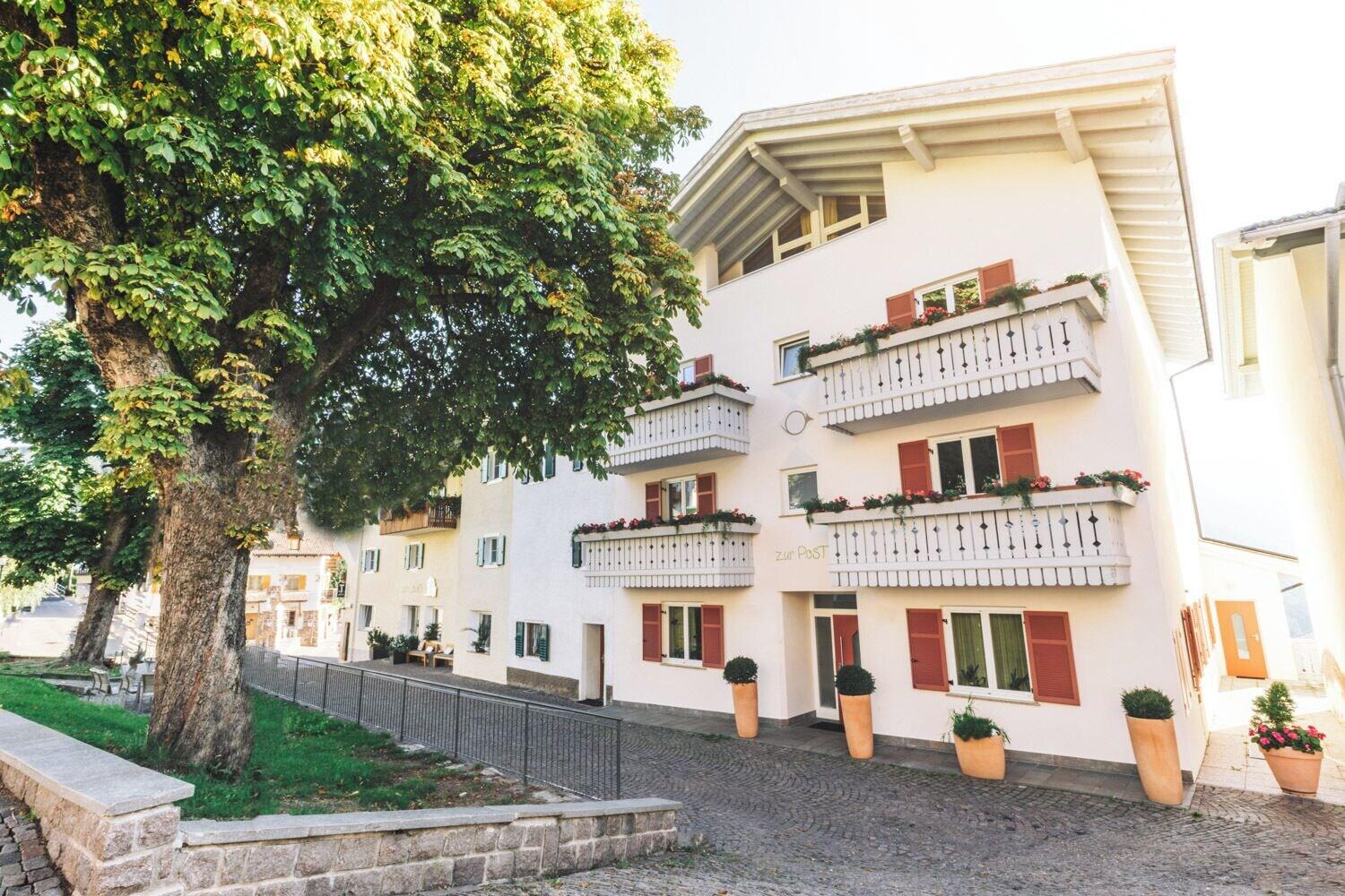 Zum Löwen Post in Trodena, Italy