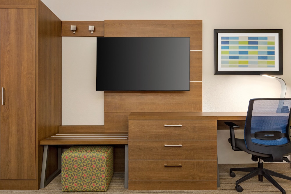 Holiday Inn Express Hotel & Suites Mission McAllen Area by IHG - photo 25