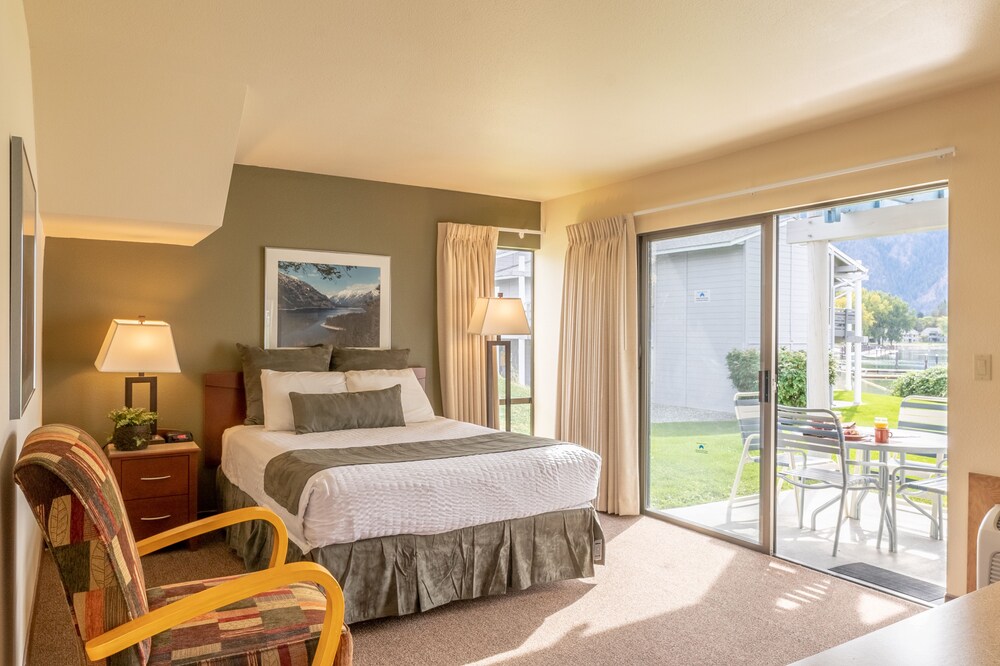 Wapato Point Resort - photo 6