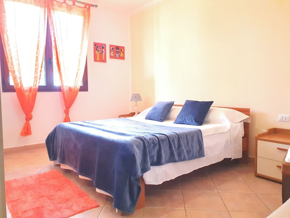 Sunset Royale - last minute hotel in Unknown City