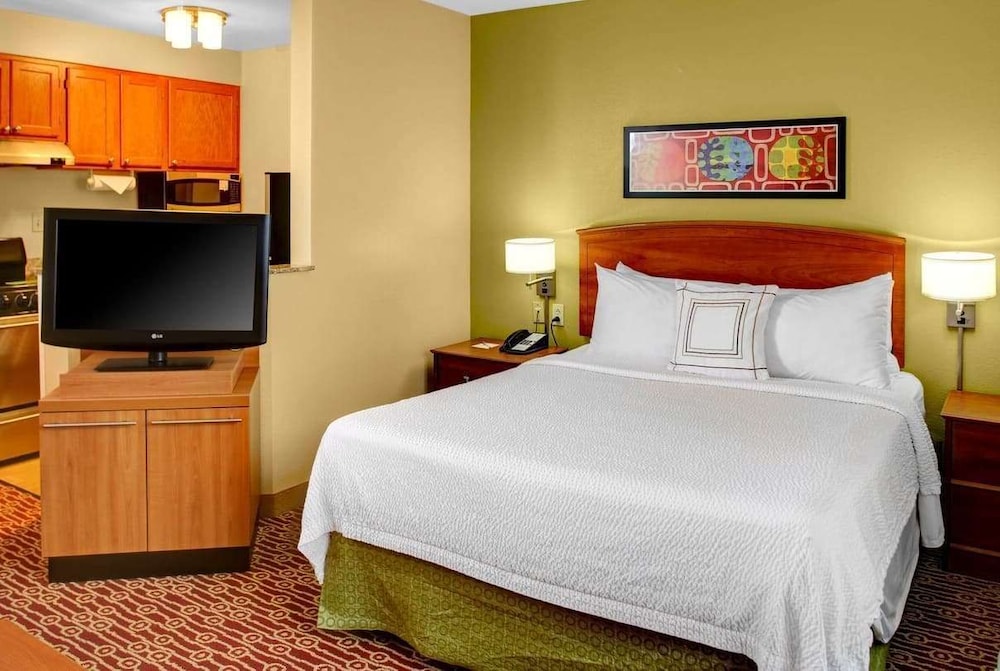 Hawthorn Extended Stay by Wyndham Cincinnati NE Mason - photo 13