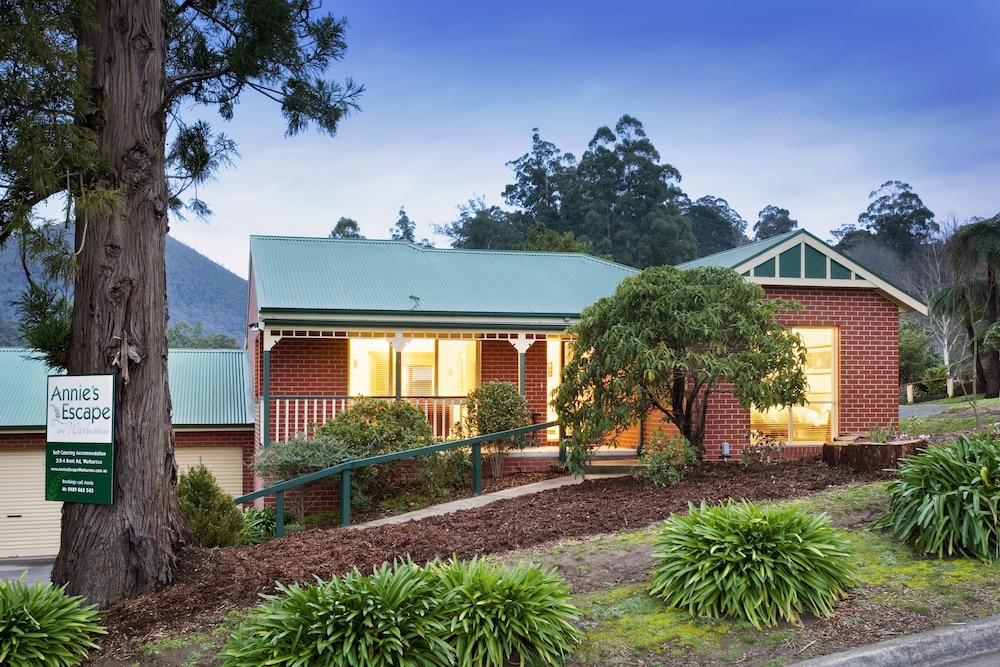 Annie S Escape In Warburton — Warburton
