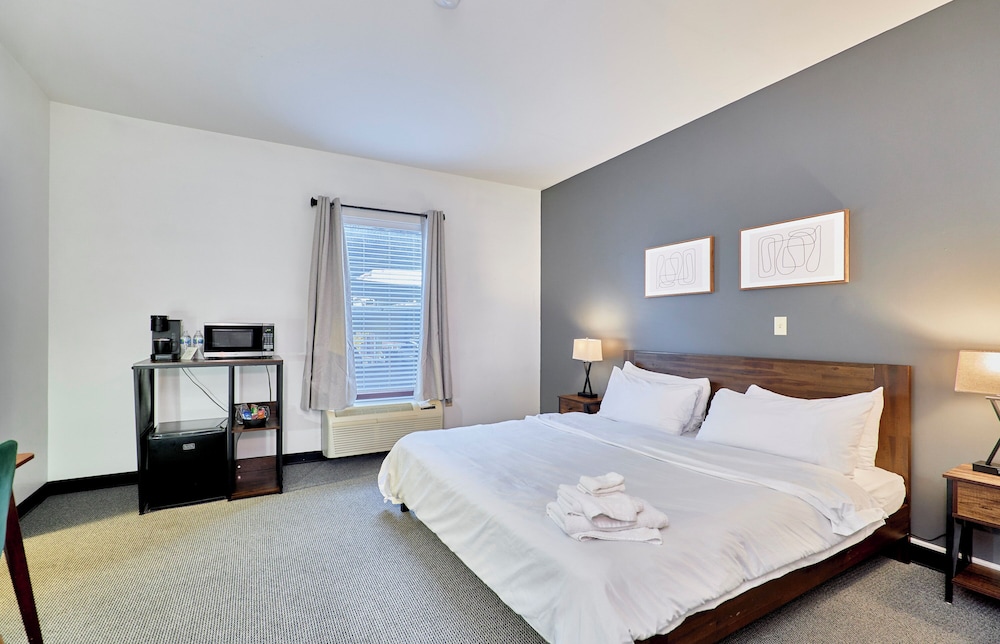 The West End - photo 47