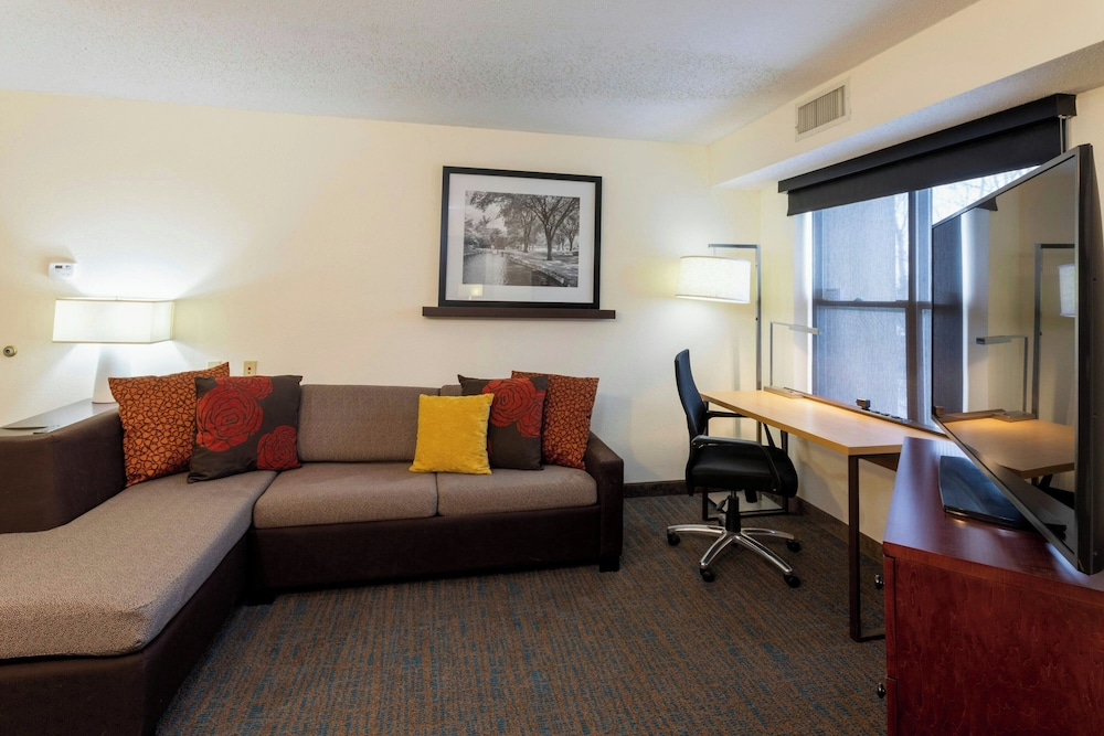 Residence Inn by Marriott Minneapolis St. Paul Roseville - photo 29