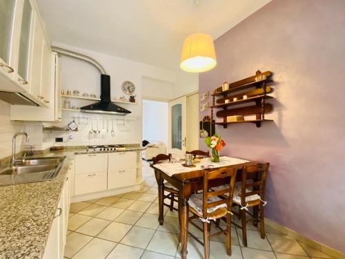 Dimora Concept Casa Leon Bike room — 4-Star Luxury Hotel in Finale Ligure, Italy