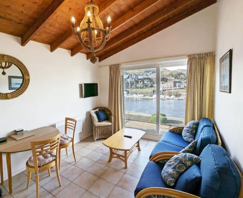 Harbour Haven: Spectacular Views — 4-Star Luxury Hotel in Porthmadog, United Kingdom