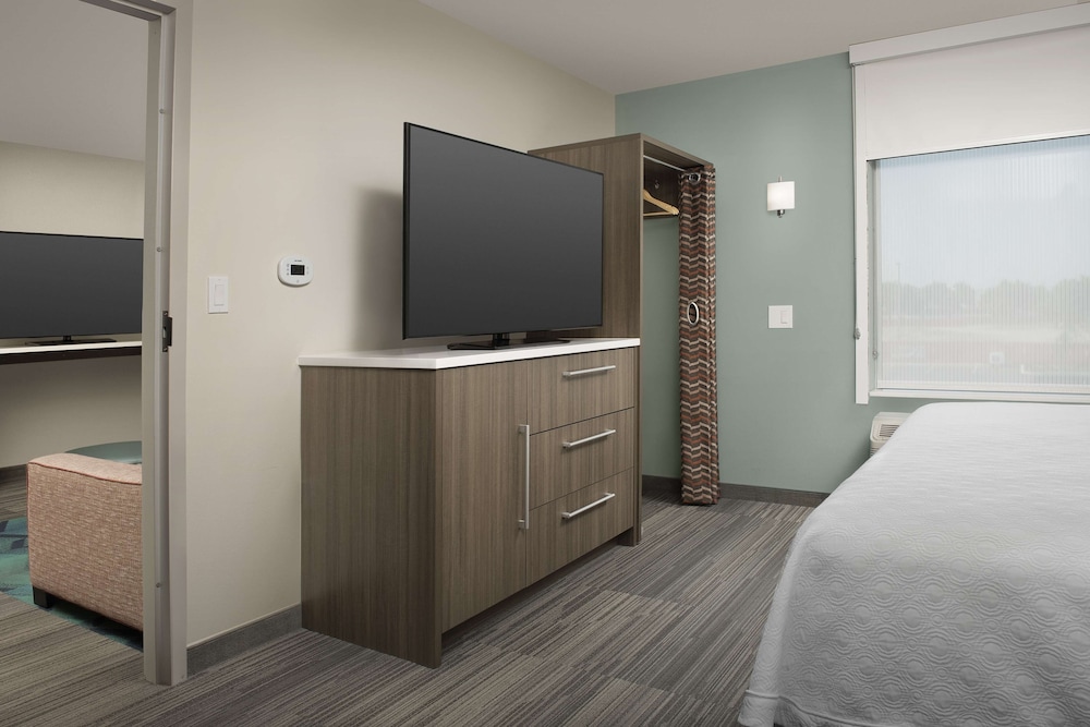 Home2 Suites by Hilton Clovis Fresno Airport - photo 18