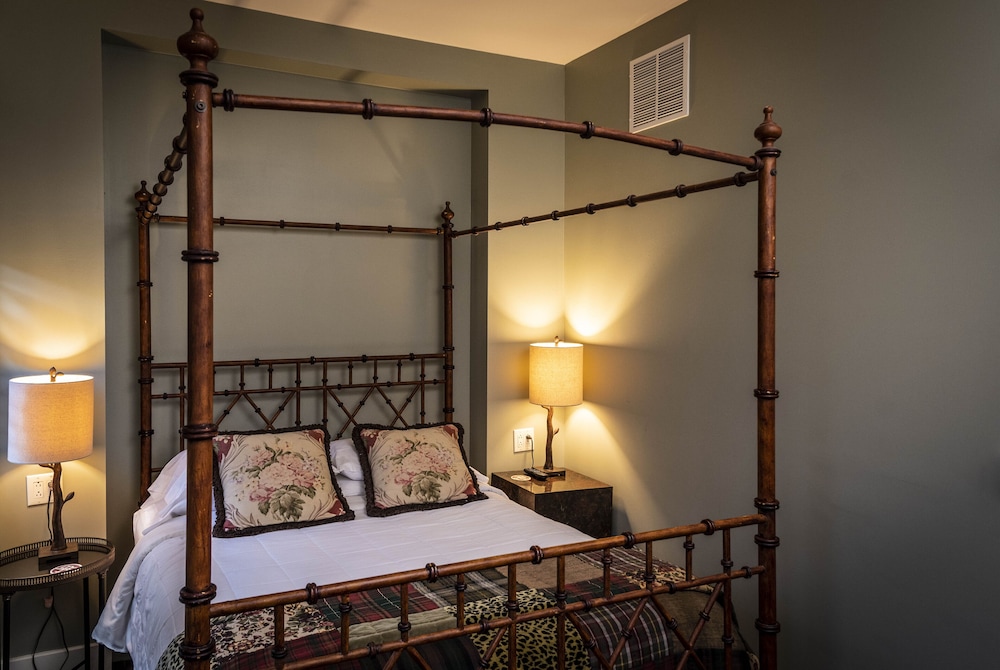 Hotel Broad Ripple - photo 19
