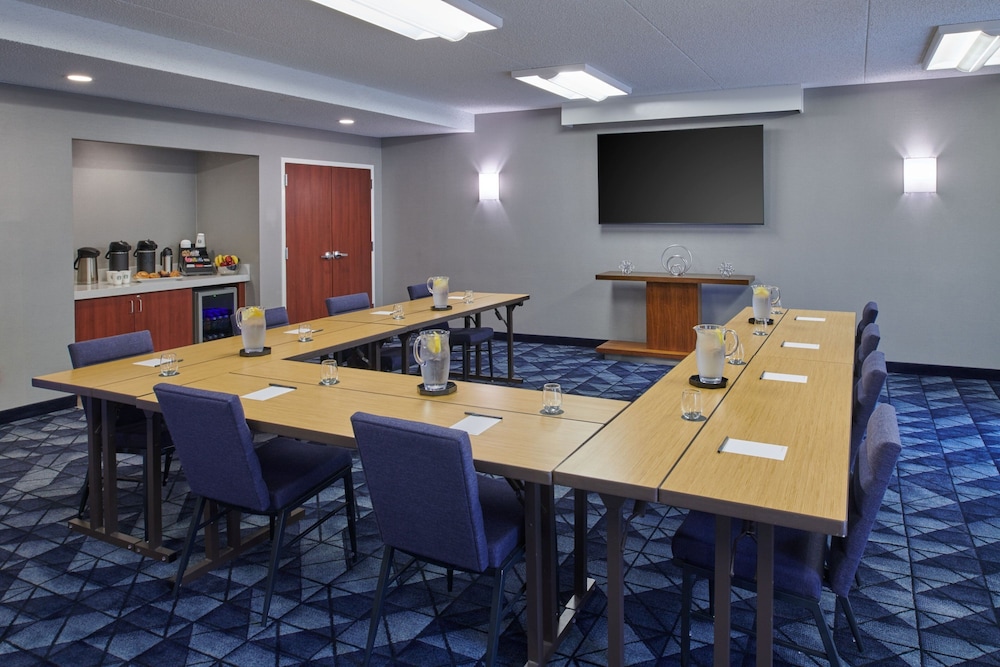 Courtyard by Marriott Detroit Livonia - photo 50