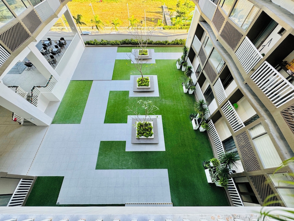 Hubomoto WV Suites in Iloilo, Philippines