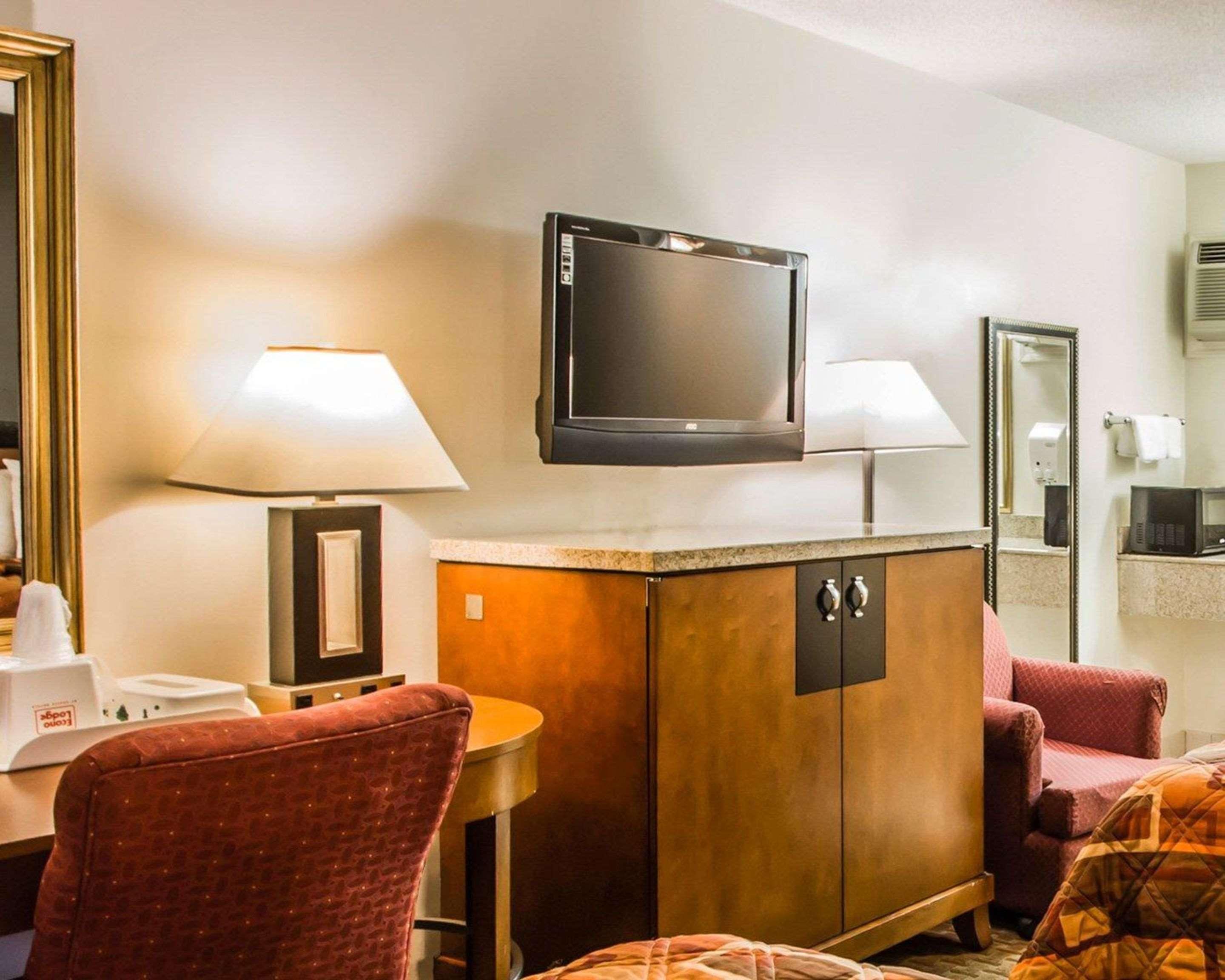 EOD Surestay Hotel by Best Western Tonawanda - photo 17