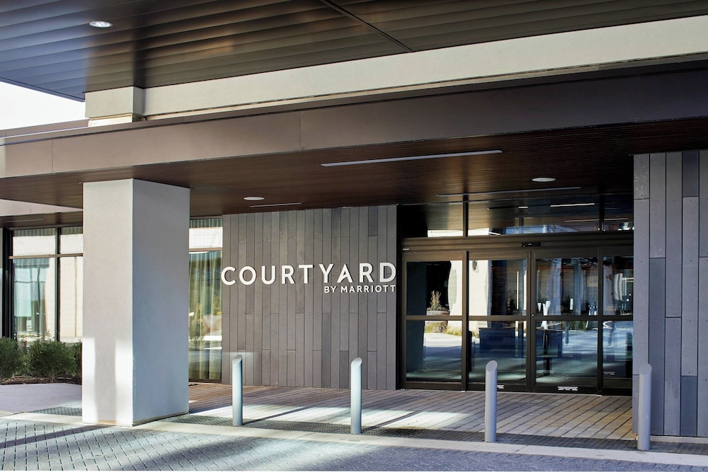 Courtyard by Marriott Baltimore Downtown McHenry Row - photo 39