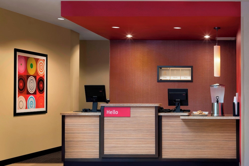 TownePlace Suites by Marriott San Diego Vista - photo 3