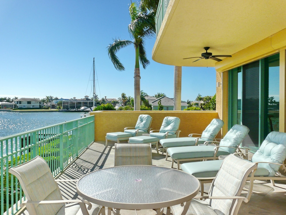 Pier 81 South Unit 204 Marco Island — 4-Star Luxury Hotel in Marco Island, United States