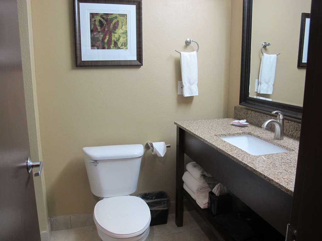 Best Western Woodland Inn - photo 12