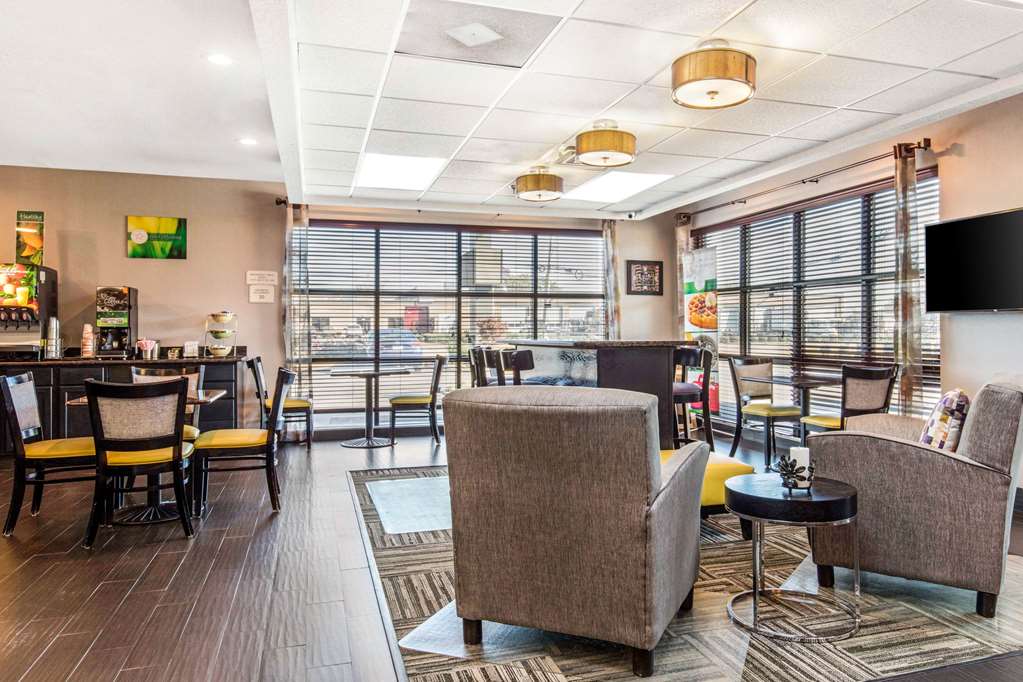 Quality Inn Memphis Airport - photo 6