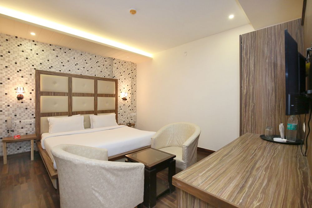 OYO 8277 Tricity Relax Inn