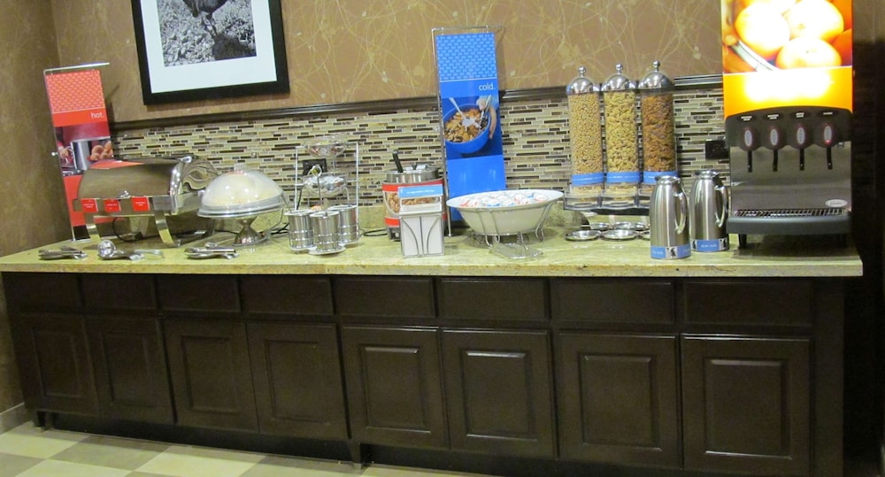 Hampton Inn & Suites Hope - photo 34