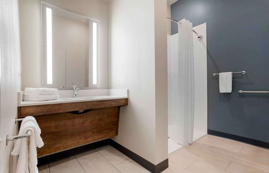 Extended Stay Premier Suites Pensacola Nas Corry Station - photo 37