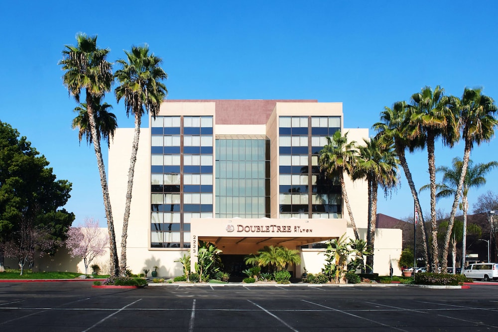 DoubleTree by Hilton Fresno Convention Center in Fresno, United States