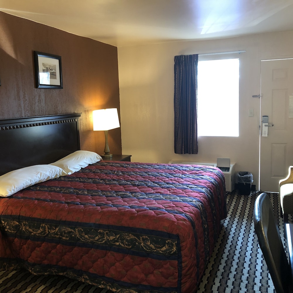 Guest Inn Austell - photo 11