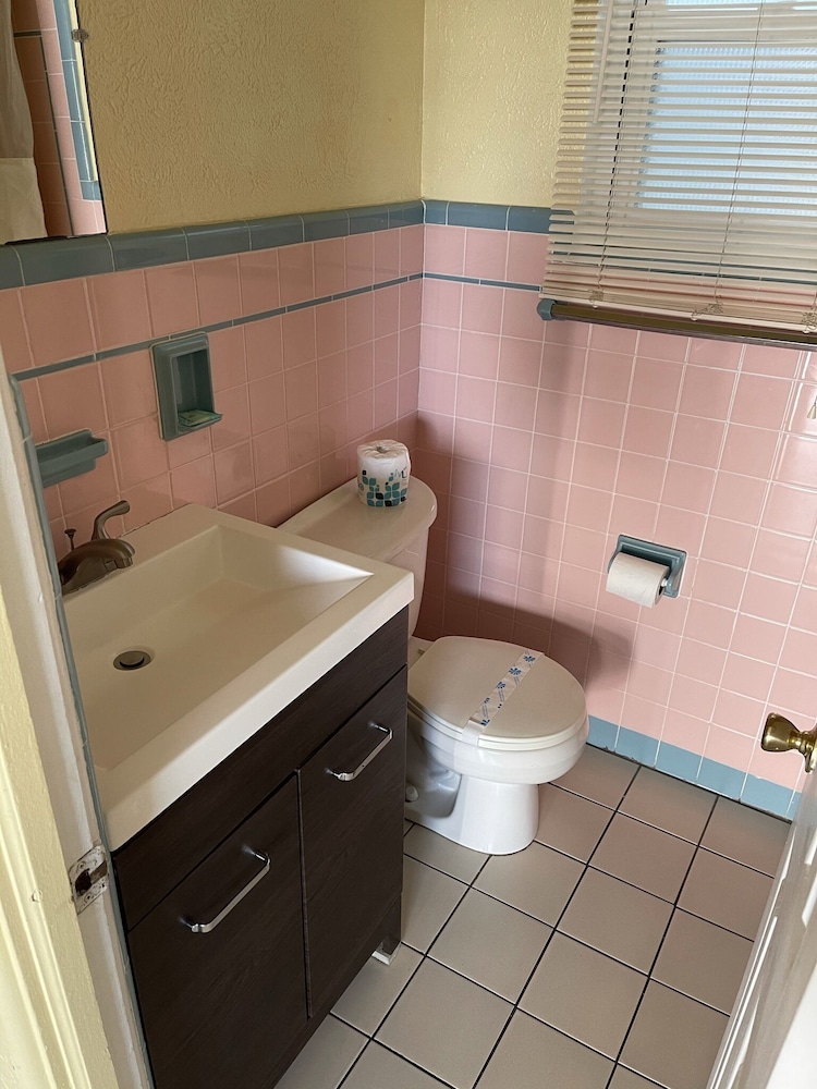 Sandy Shores Resort Motel - photo 54