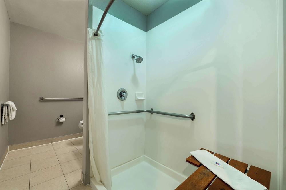 Motel 6 McAllen TX East - photo 26