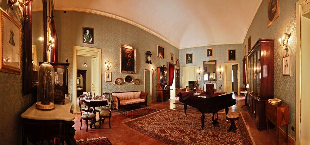 Casa Barone Agnello — 4-Star Luxury Hotel in Cefalu, Italy