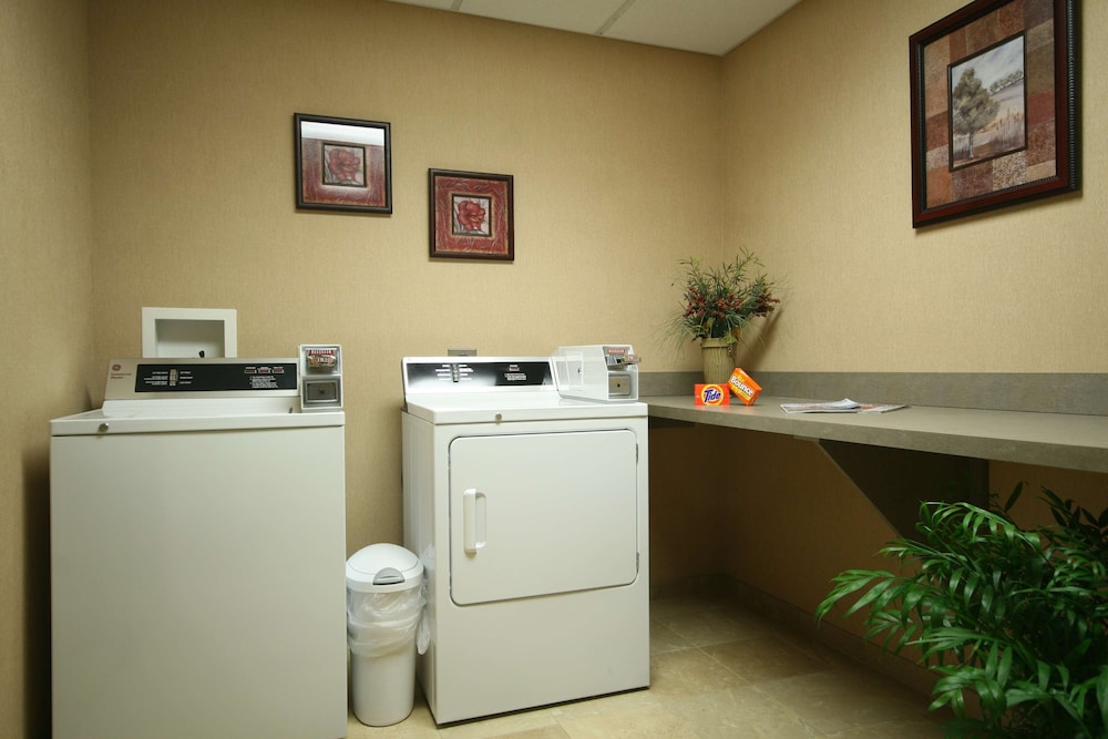 Hampton Inn Rutland - photo 47