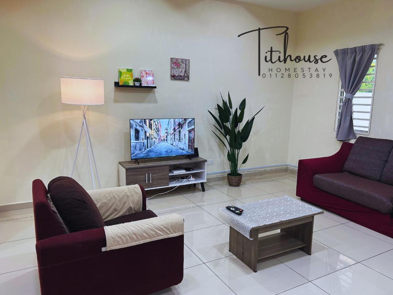 Titihouse Semi D for 14 pax near Iconvcity Auto city Bukit Mertajam Juru — 5-Star Luxury Hotel in Bukit Mertajam, Malaysia