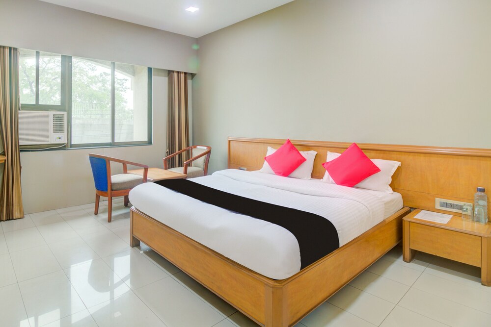 Capital O 45621 Tuliipstays Hotel Ashok Bhiwandi — Bhiwandi