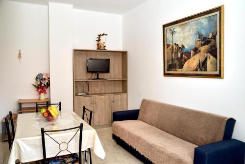 Antonios Apartments — 4-Star Luxury Hotel in Archangelos, Greece