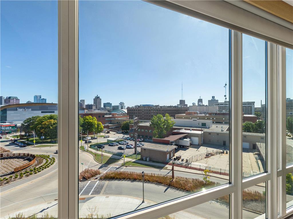 Hyatt Place Milwaukee Downtown - photo 67