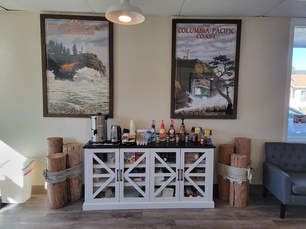 The Coastal Inn and Suites - photo 155