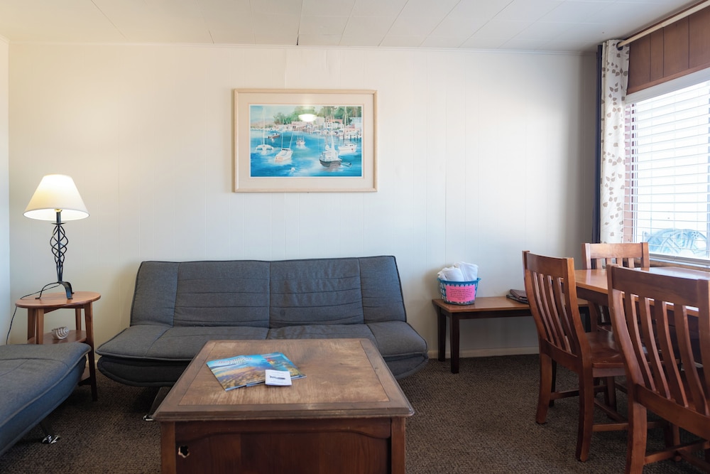 Terimore Motel Lodging By the Sea - photo 24