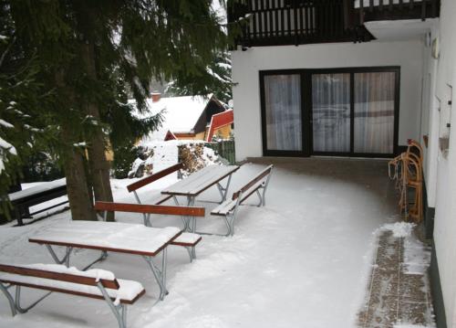 Fenyő Vendégház — hotel in Paradsasvar