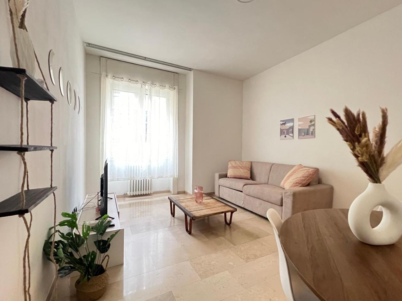 BIG Downtown 5 giornate — 4-Star Luxury Hotel in Milan, Italy