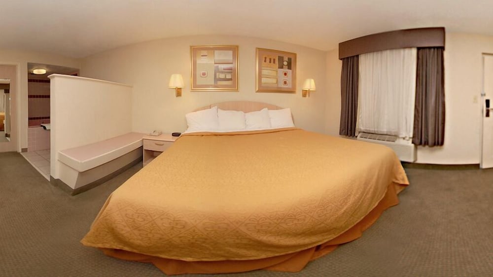 Quality Inn Conway Greenbrier - photo 20
