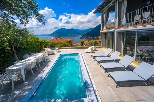 Villa Paolina — 4-Star Luxury Hotel in Sulzano, Italy
