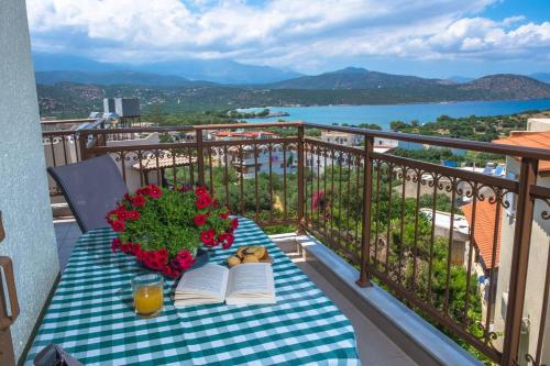 Thea — 4-Star Luxury Hotel in None, Greece