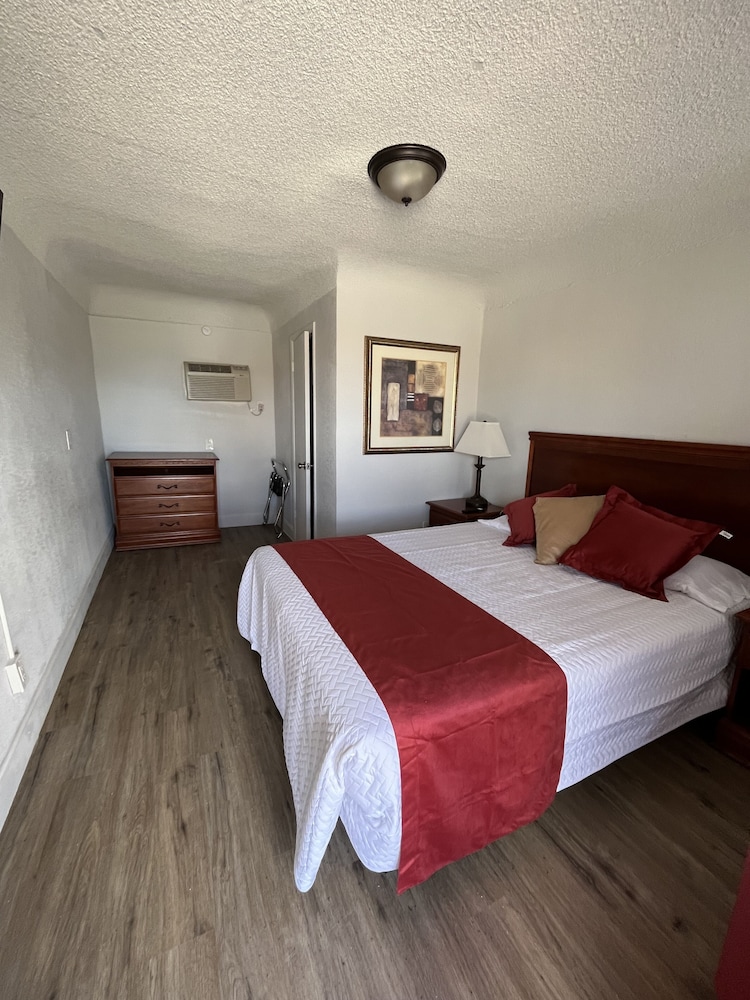 Arizona 9 Motor Hotel - photo 10