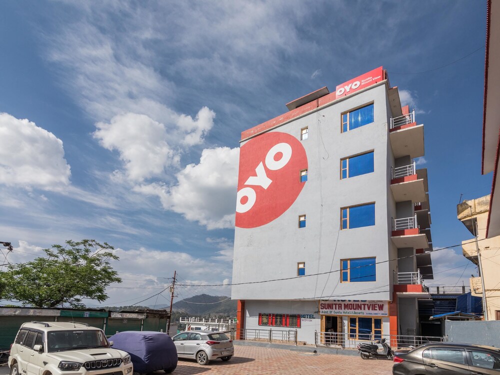 OYO 19775 Sunita Mount View in Almora, India