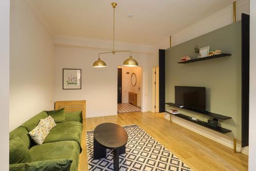 Modern Central Apt Near Stamba By Wehost