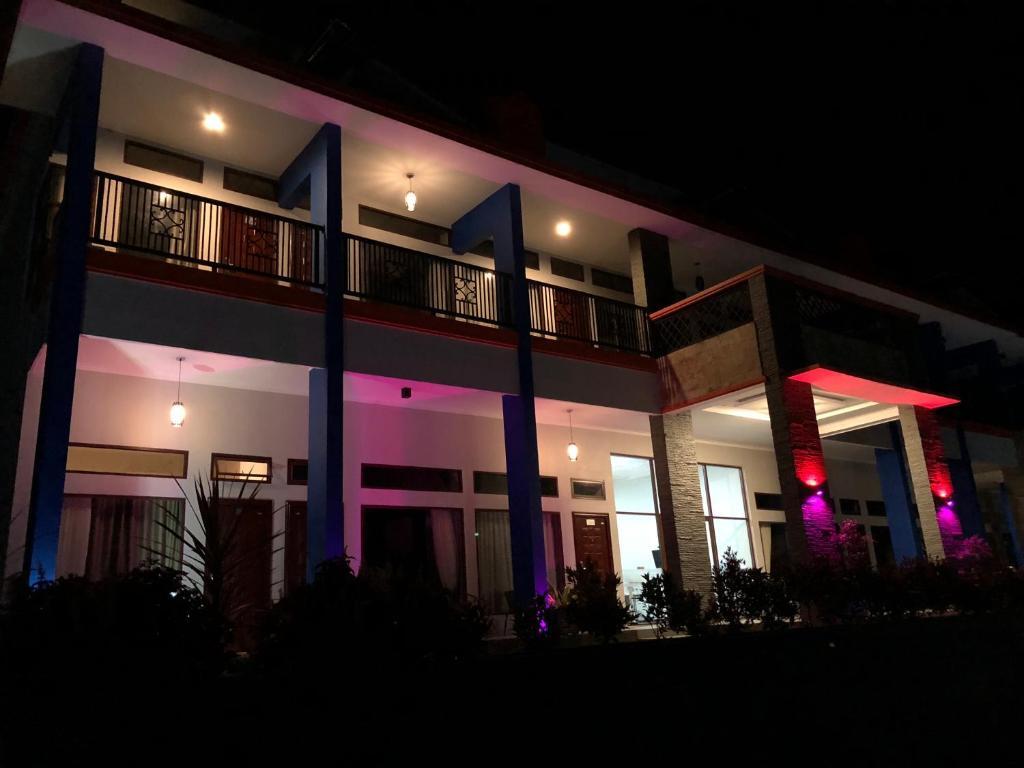 Dio Refael Hotel - last minute hotel in Ambarita
